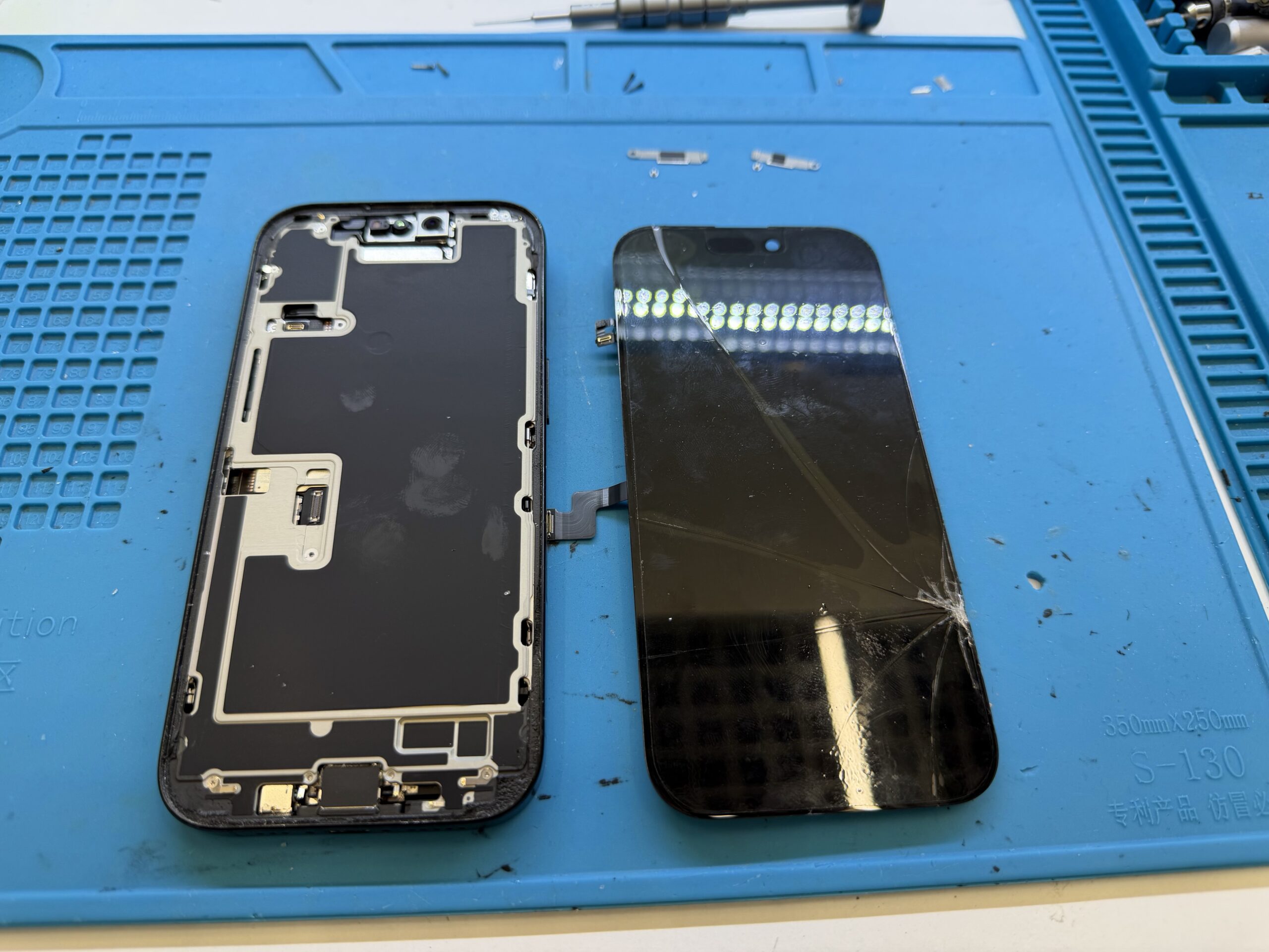 Заміна екрану iPhone 15 Pro